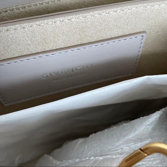 Givenchy Small GV3 Quilted Leather Bag - Picture 12 of 16